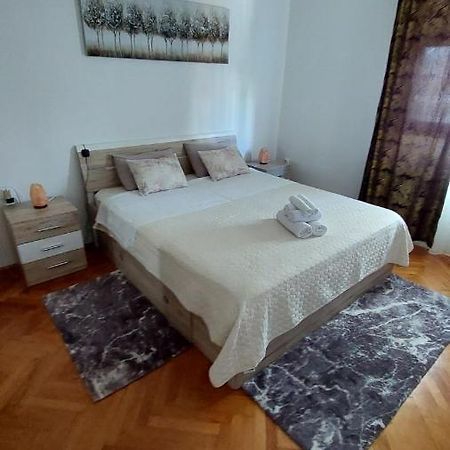 New Studio Apartman Emda U Centru Splita ภายนอก รูปภาพ