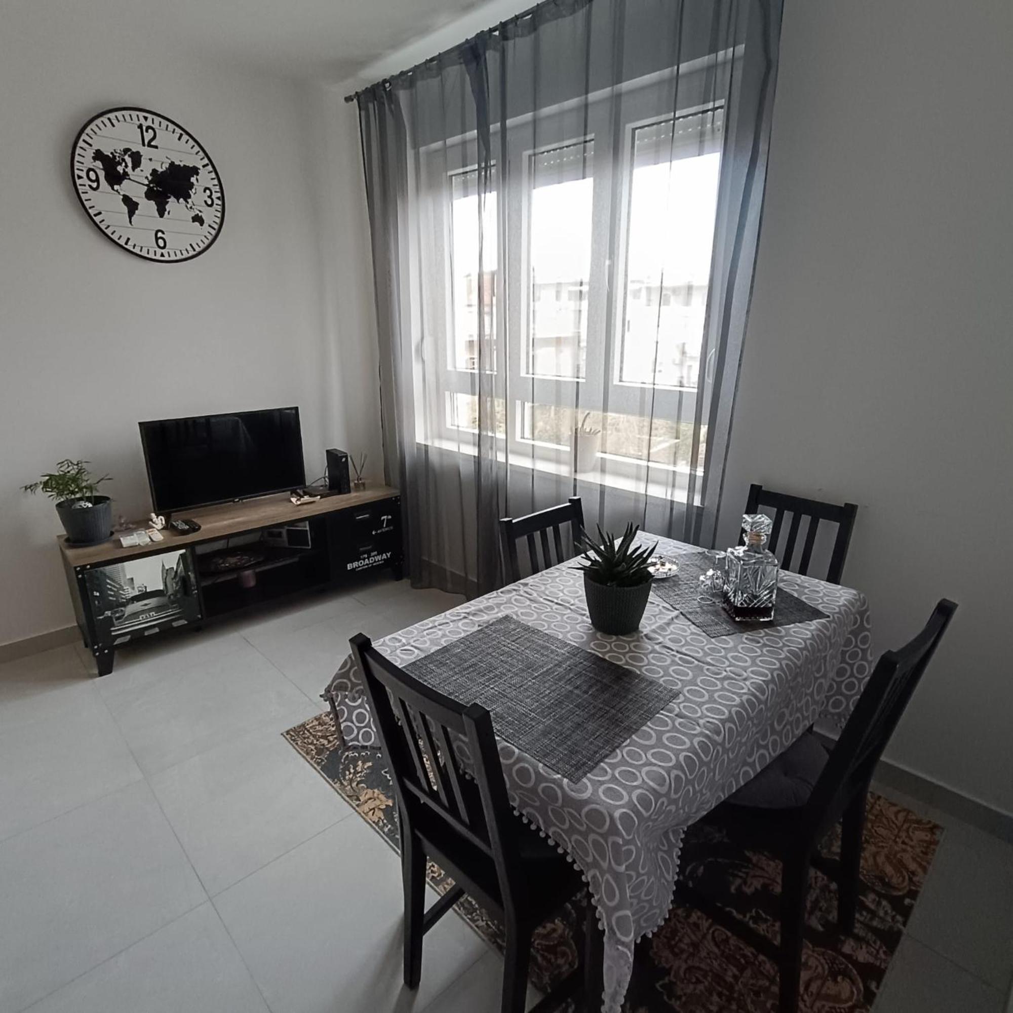 New Studio Apartman Emda U Centru Splita ภายนอก รูปภาพ